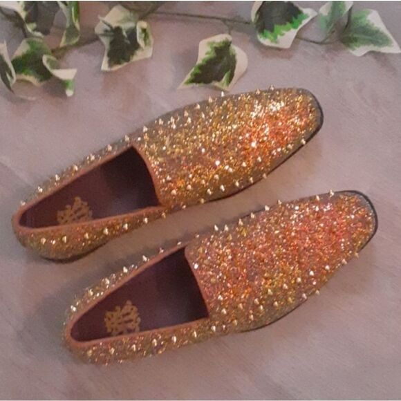 Gold spiked Royal Shoes - Picture 1 of 10